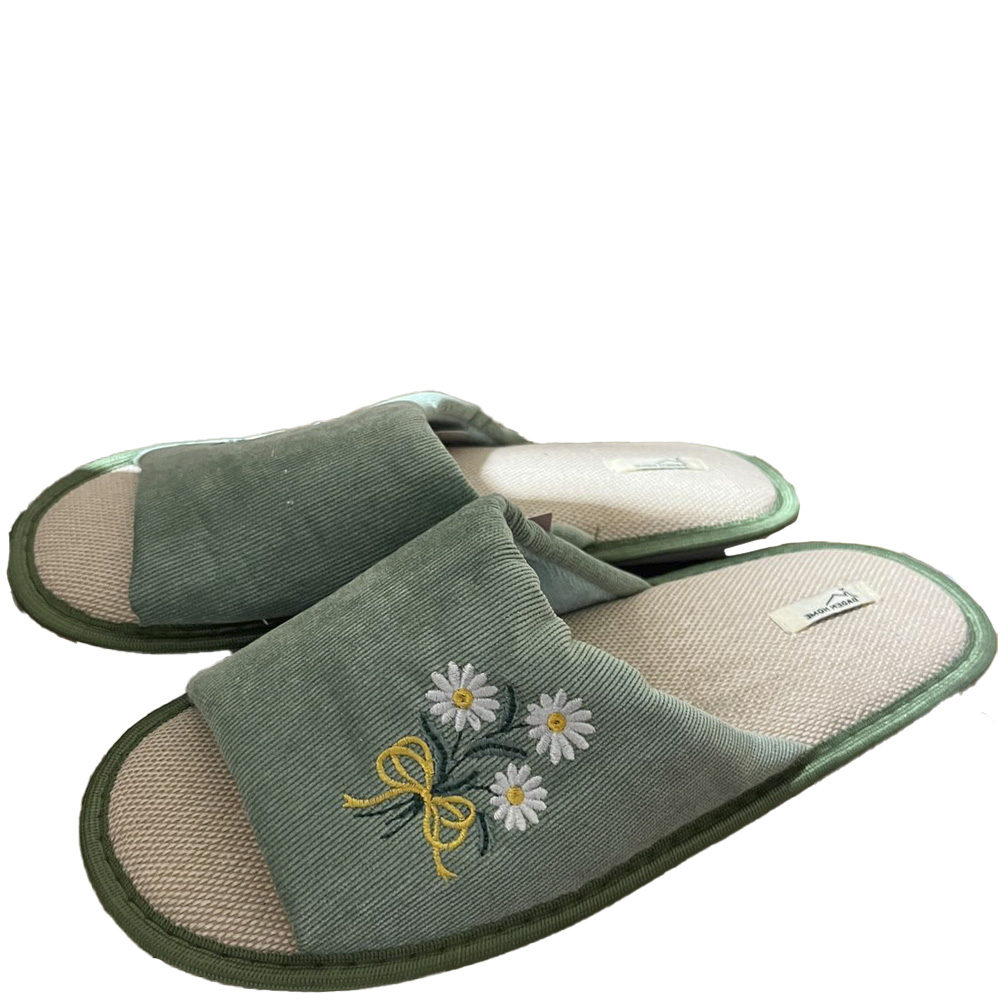 Домашняя обувь